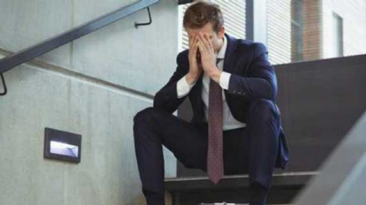 Depresión Laboral: Qué es, definición y qué hacer para detenerla