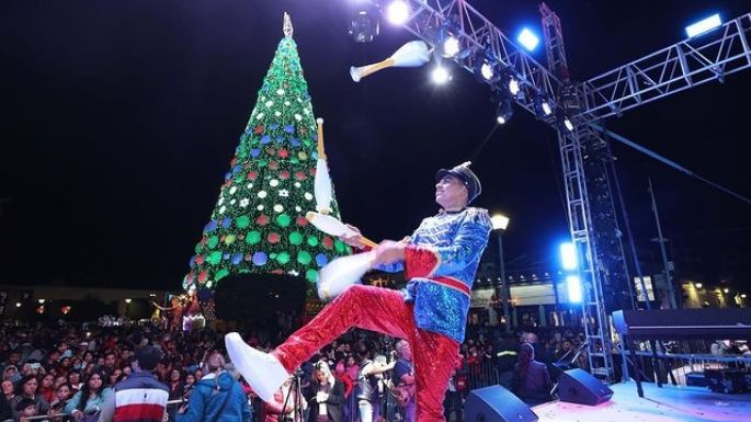 ¡Se nos viene la Navidad! Querétaro anuncia qué día pondrá pista de hielo y árbol gigante