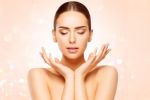 Foto ilustrativa de la nota titulada: Las 3 mejores bases de maquillaje que tienen alta cobertura y palomita de Profeco