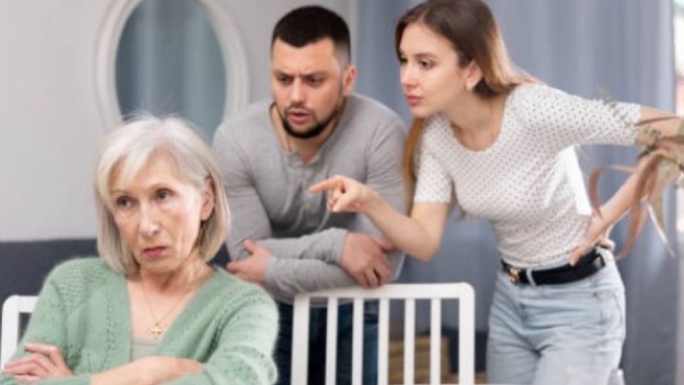 Regalos personalizados: un gesto que ayuda a suavizar la relación con la suegra y la familia política.