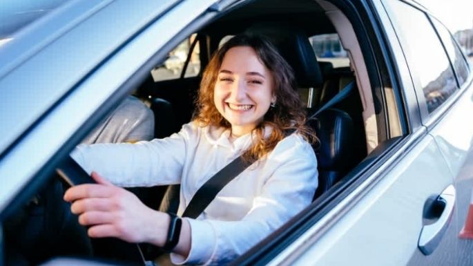 SAT: ¿Cómo debes pagar tu gasolina para poder deducirla en tus declaraciones?