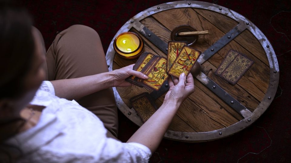 Descubre qué mensaje traen las cartas del tarot.