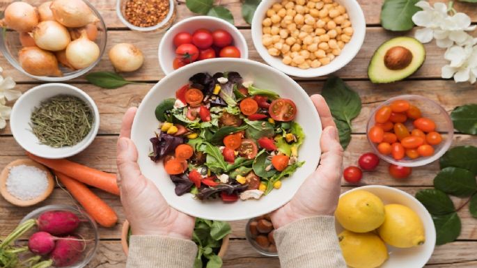 ¿Qué alimentos combaten células cancerígenas? Estos son los 10 superalimentos anticancerígenos