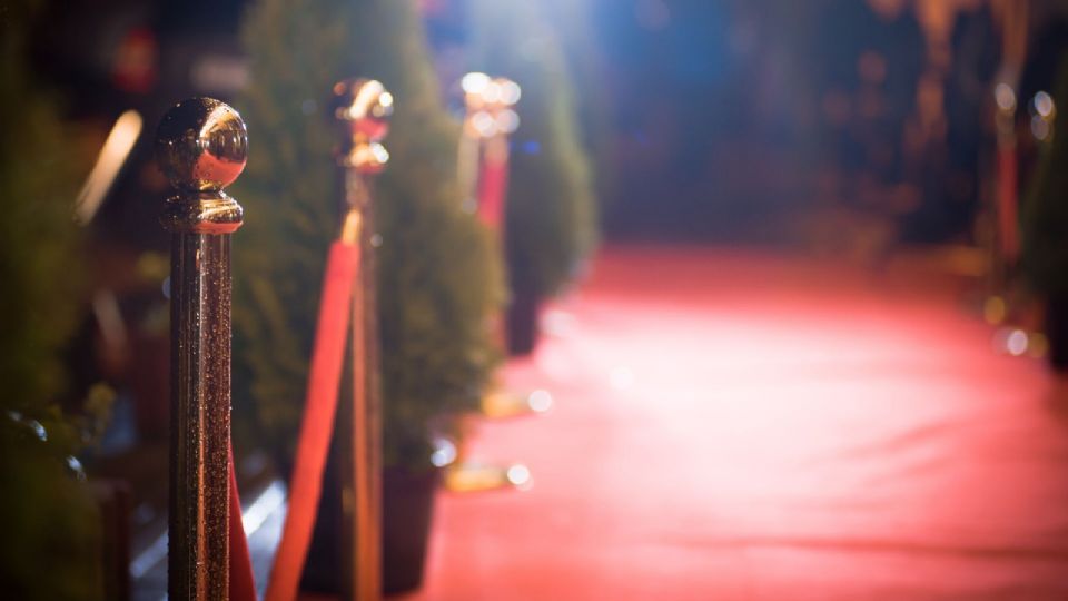 Eugenio Derbez invitó a Yalitza Aparicio a la premier de su película, ¿por conveniencia?