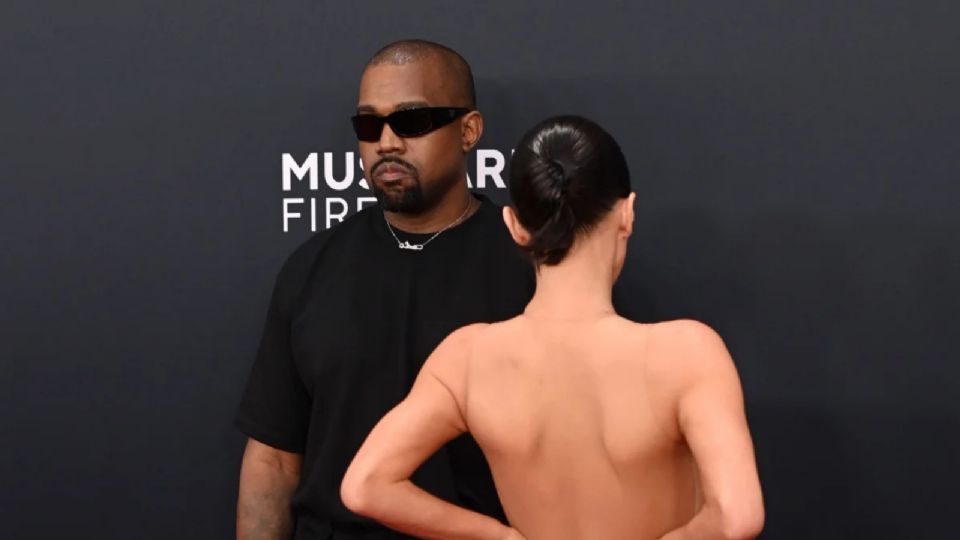 Kanye West pide liberar a Puff Daddy con una polémica ola de publicaciones en X.