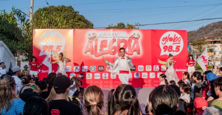 Festival Infantil Globo Zihuatanejo