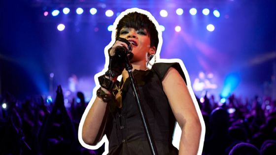 Rihanna reaparece por sorpresa en concierto de Jay-Z y desata la euforia entre sus fans